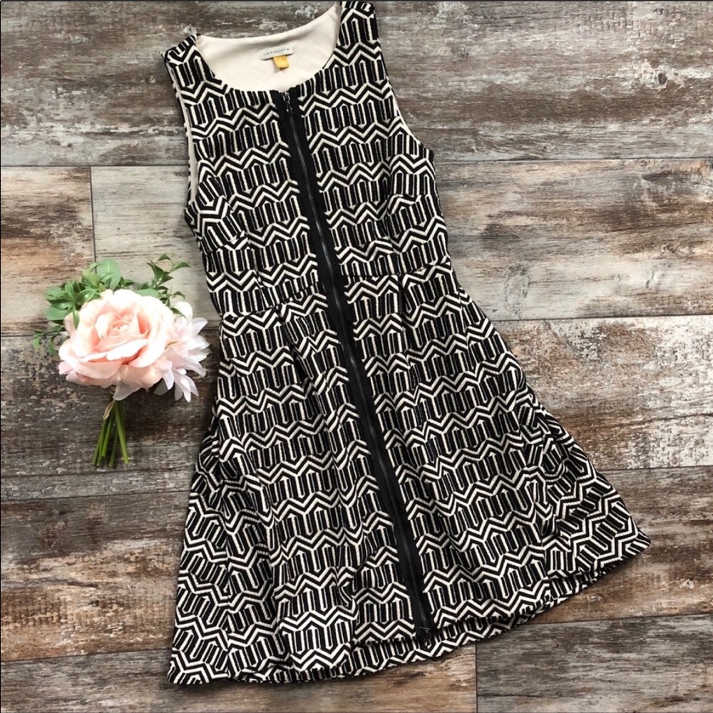 Leifsdottir | Tonnelle Fit and Flare zip up Dress